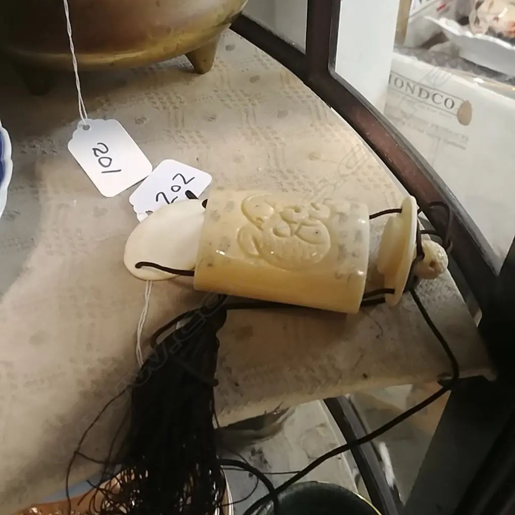 BONE INRO WITH FISH CARVINGS Image 1++