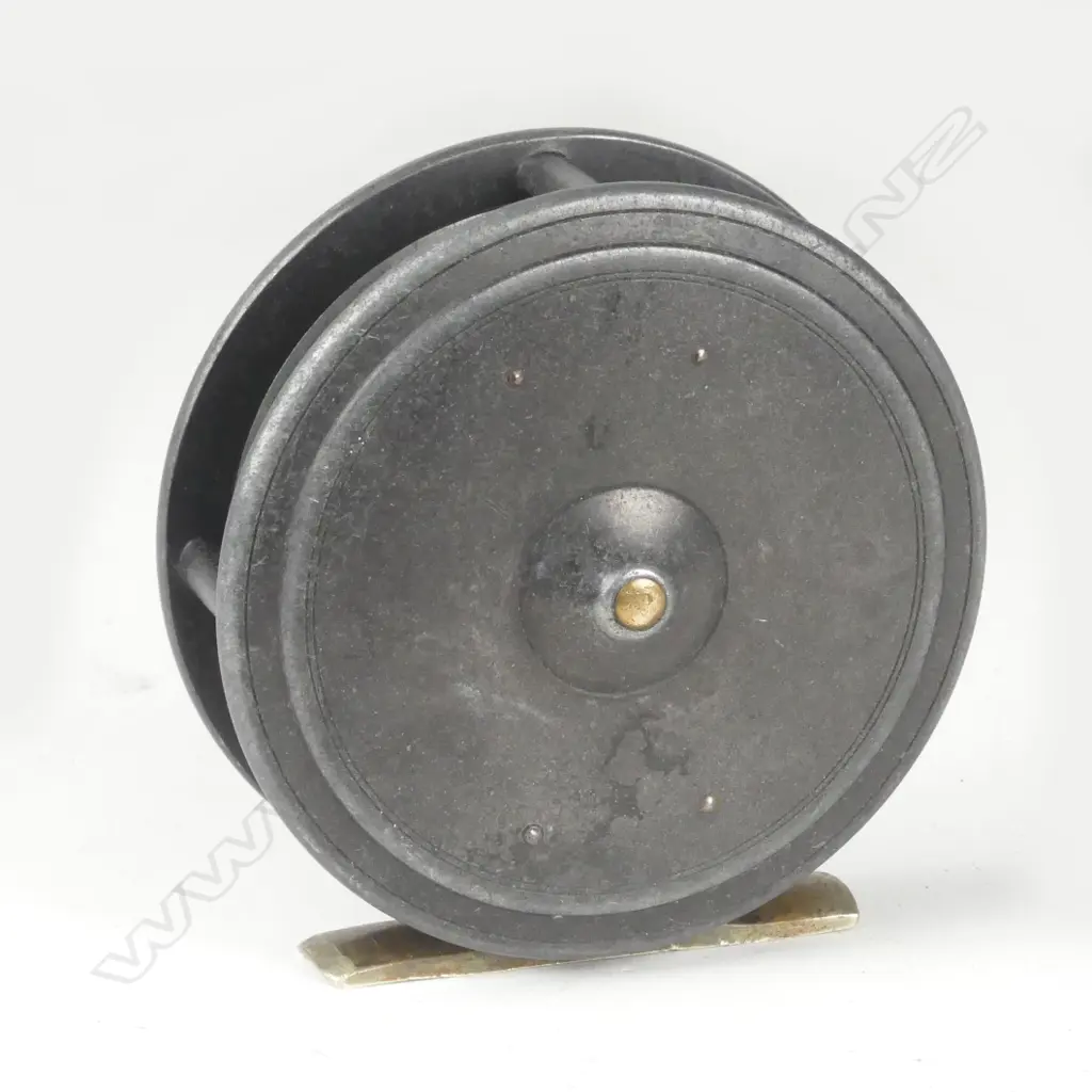 A c.1850-1940s Dingley 3½’ alloy fly reel Image 1++