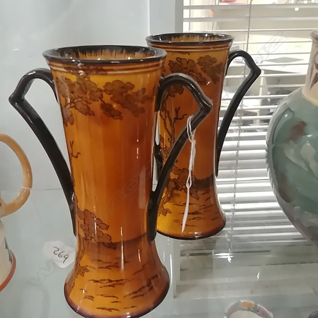 PR R/DOULTON VASES Image 1++