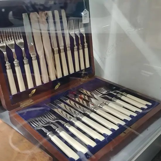 CASED FRUIT SET