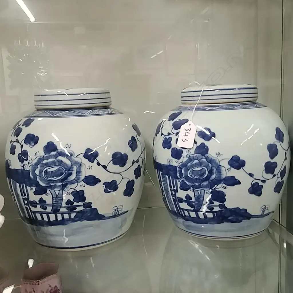 PR B/W GINGER JARS Image 1++