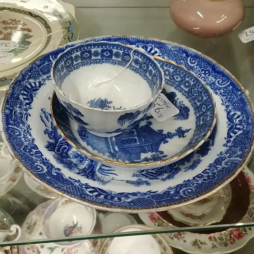 WILLOW PATTERN TEA BOWL,SAUCER+PLATE Image 1++