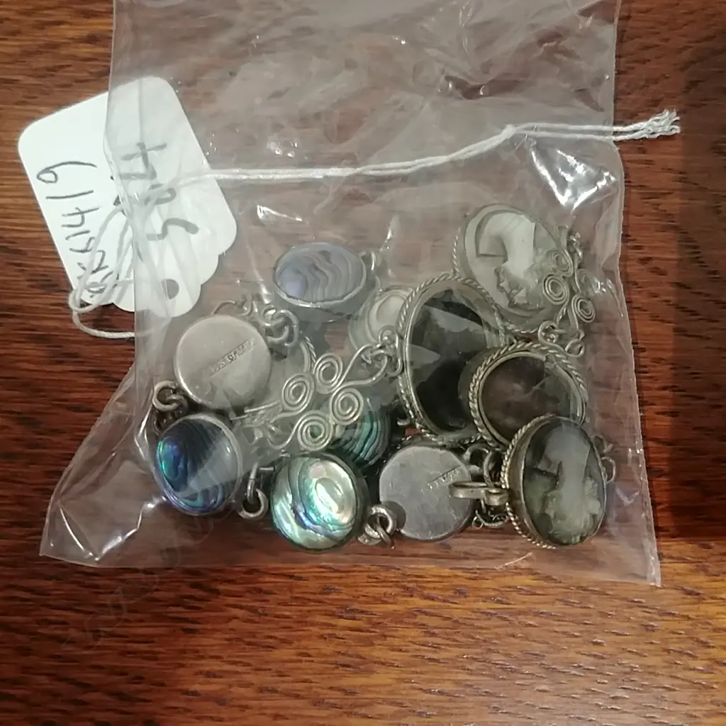 PAUA BRACLET AND CAMEO BRACLET  Image 1++