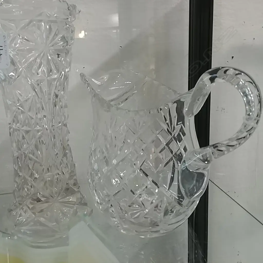 CRYSTAL JUG Image 1++