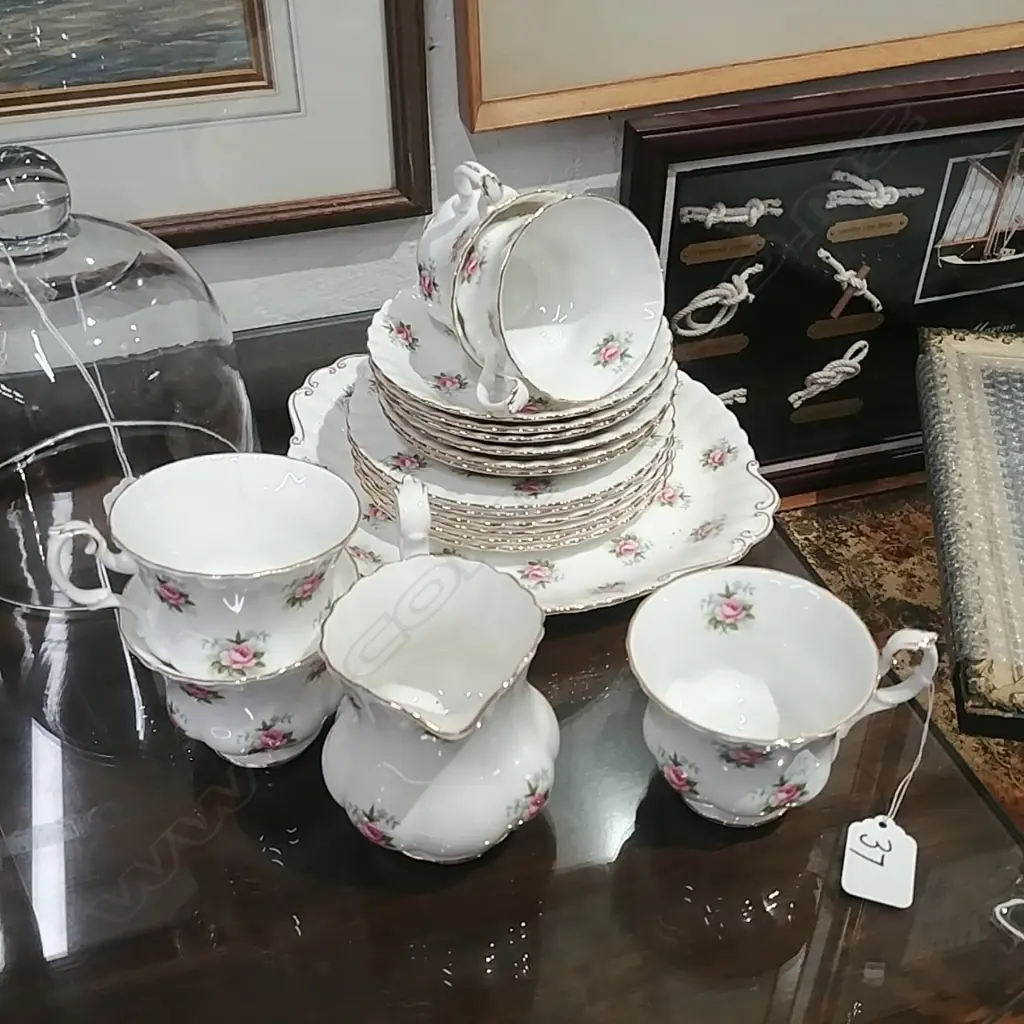 R/ALBERT FORGET ME NOT TEA SERVICE Image 1++