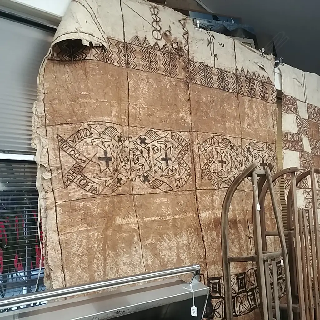 LARGE TONGAN TAPA CLOTH  Image 1++