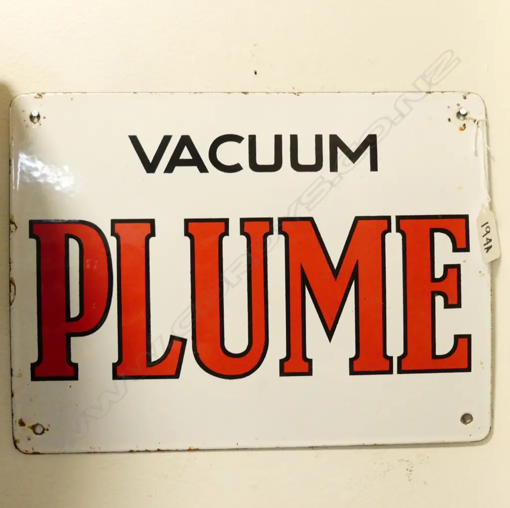 VINTAGE 'VACUUM PLUME' TIN ADVERTISING SIGN Image 1++