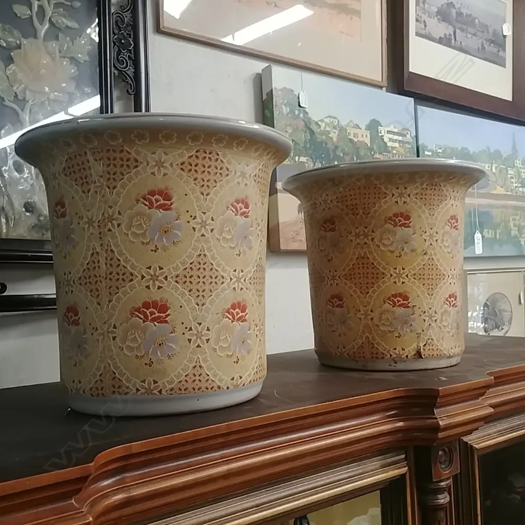 PR OF CHINESE STYLE PLANTERS  Image 1++