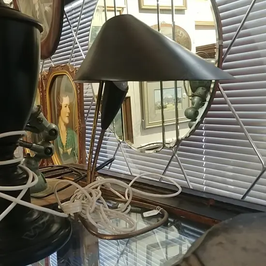 RETRO TABLE LAMP