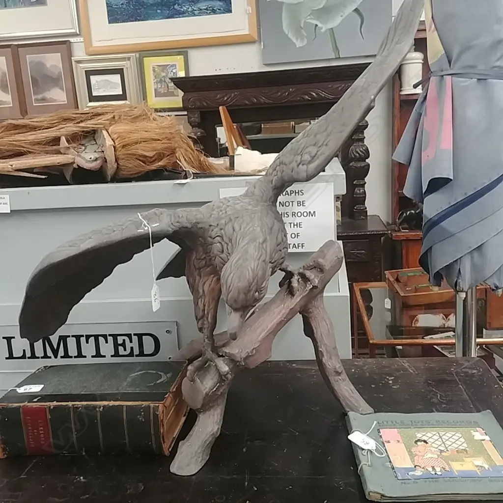 LARGE METAL EAGLE  Image 1++
