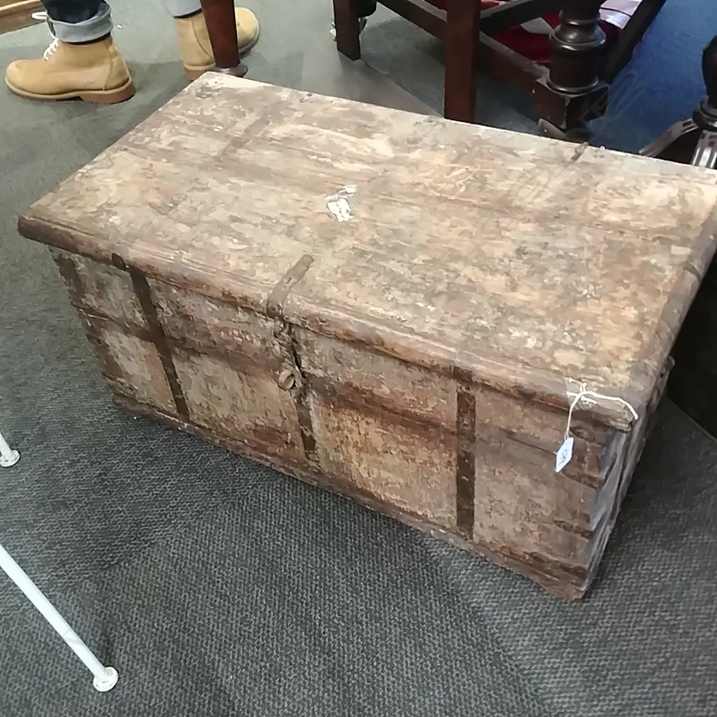 SPANISH IRON BOUND TREASURE CHEST Image 1++