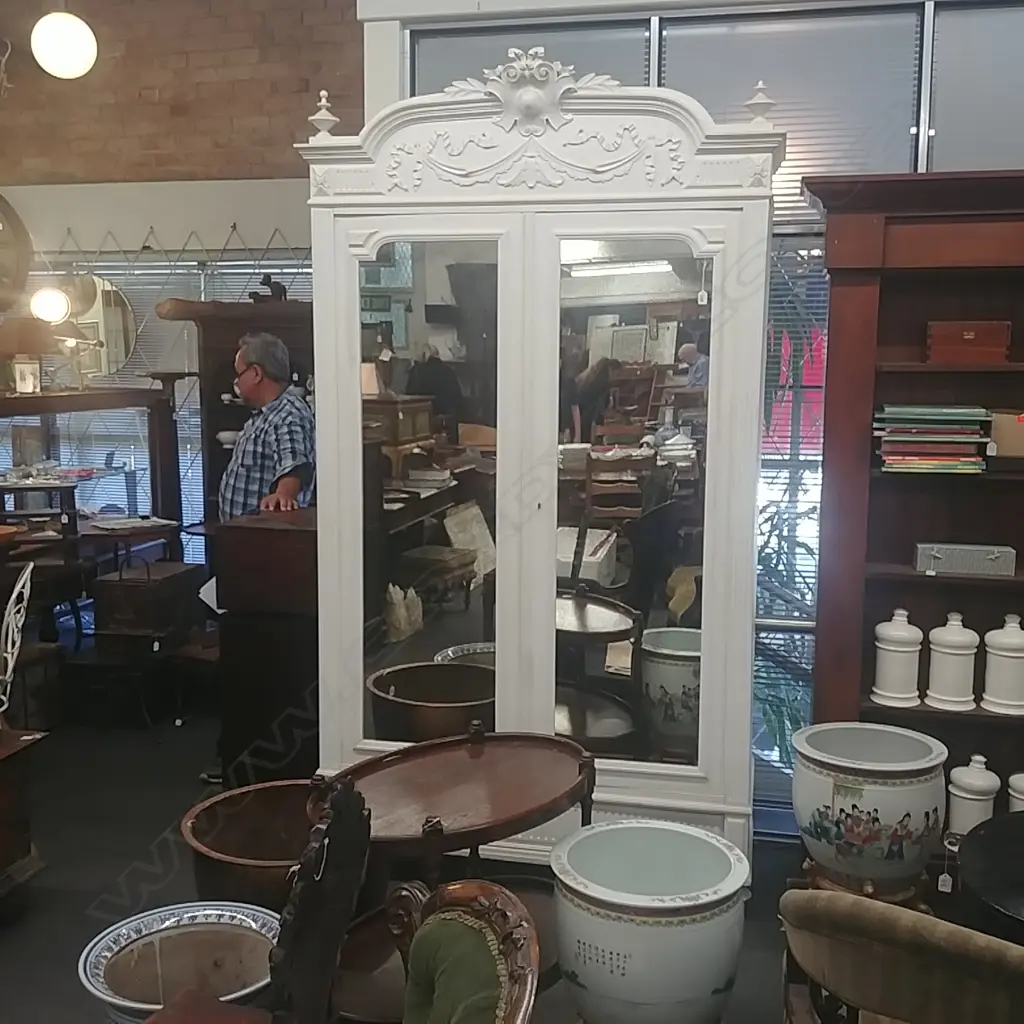 WHITE PAINTED WALNUT ARMOIRE Image 1++