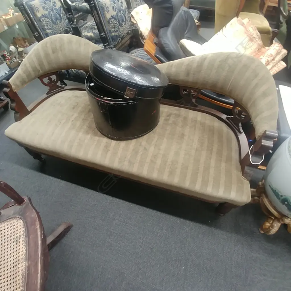EDWARDIAN DOUBLE ENDED CHAISE Image 1++