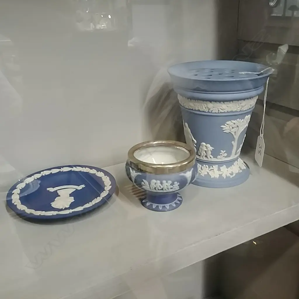 3 BLUE WEDGWOOD PCS Image 1++