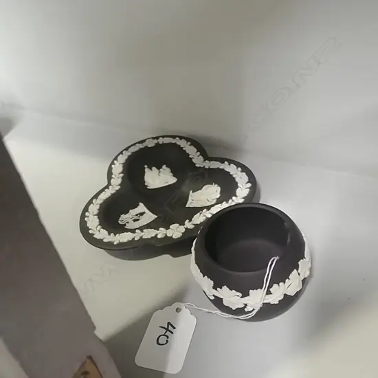 W/WOOD J/W BLACK PIN TRAY+POT