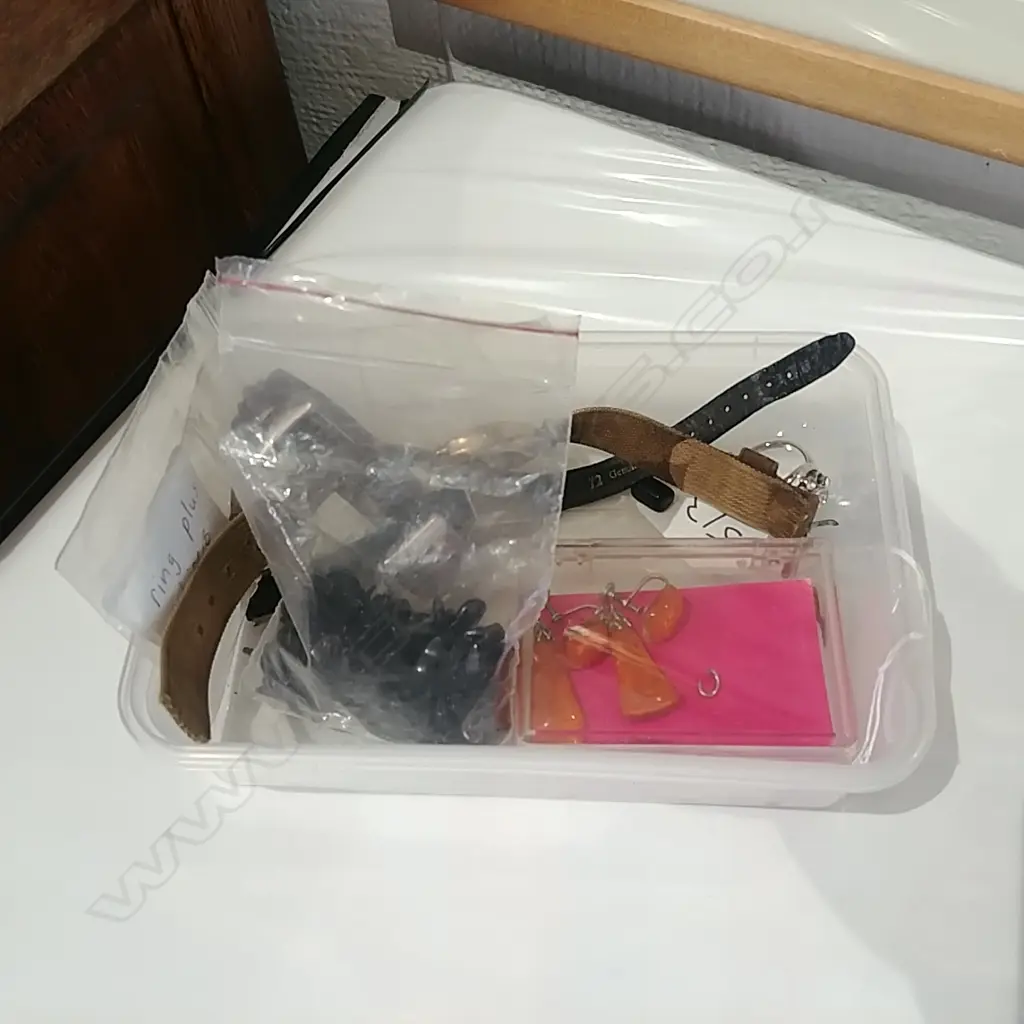 BOX  WATCHES & MISC JEWLWERY Image 1++