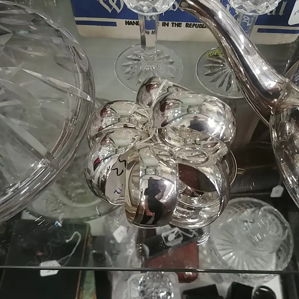 SET OF SEVEN AMERICAN SILVER NAPKIN RINGS Image 1++