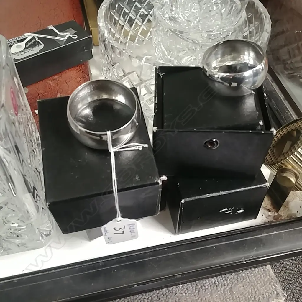 SET OF SIX AMERICAN SILVER NAPKIN RINGS Image 1++