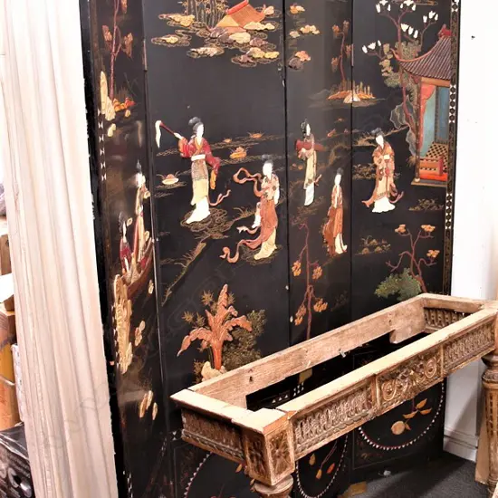 JAPANESE BLACK LACQUER SCREEN