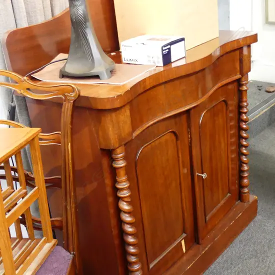 CHIFFONIER