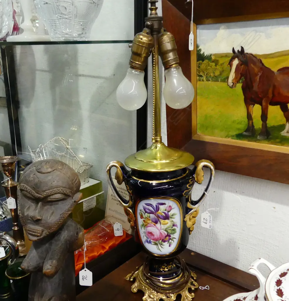 ROCKINGHAM LAMP BASE NO SHADE  Image 1++