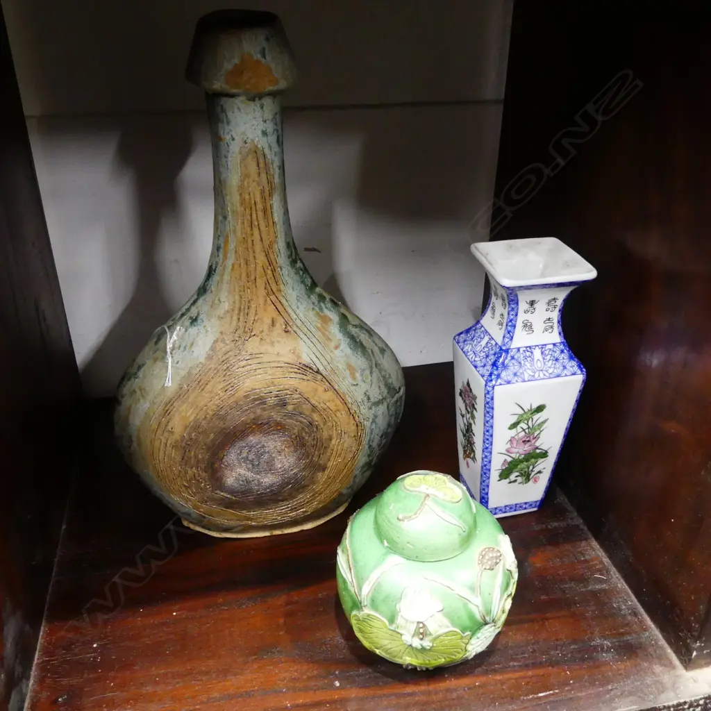 2  VASES (1 CHINESE) + GINGER JAR (A/F) Image 1++