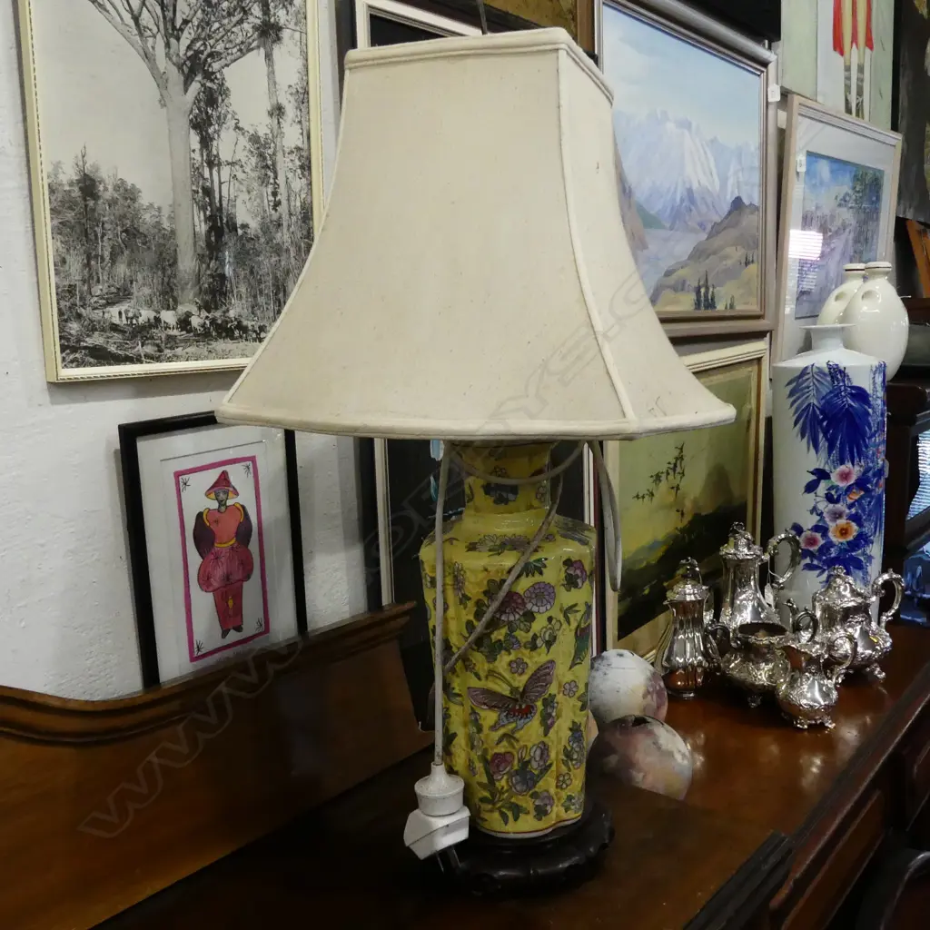 CHINESE LAMP Image 1++