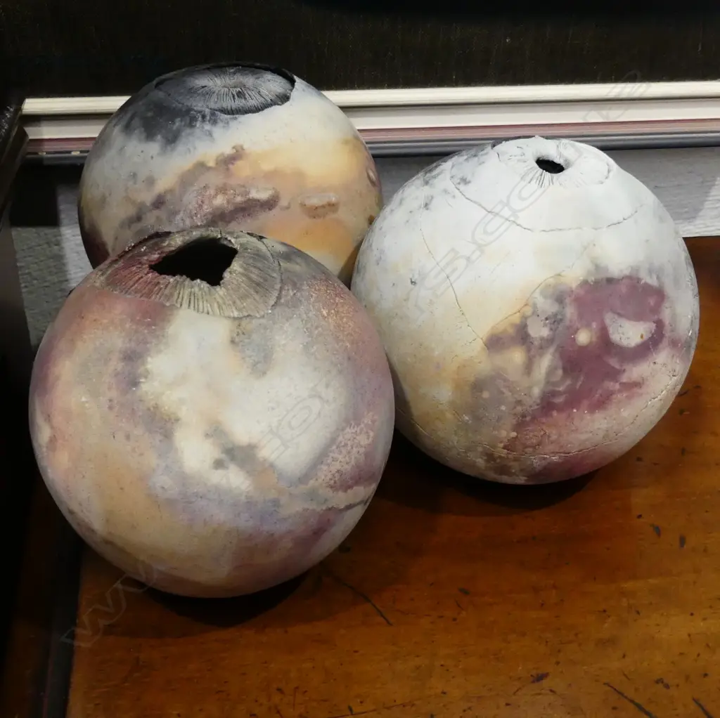 3 RICHARD ROGERS PIT FIRED SPHERES Image 1++