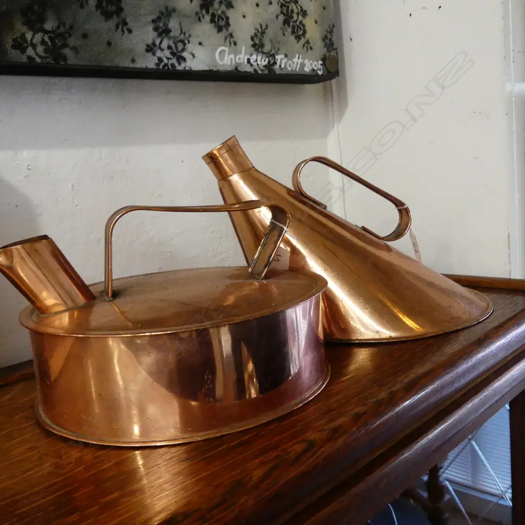 2 COPPER KETTLES  Image 1++