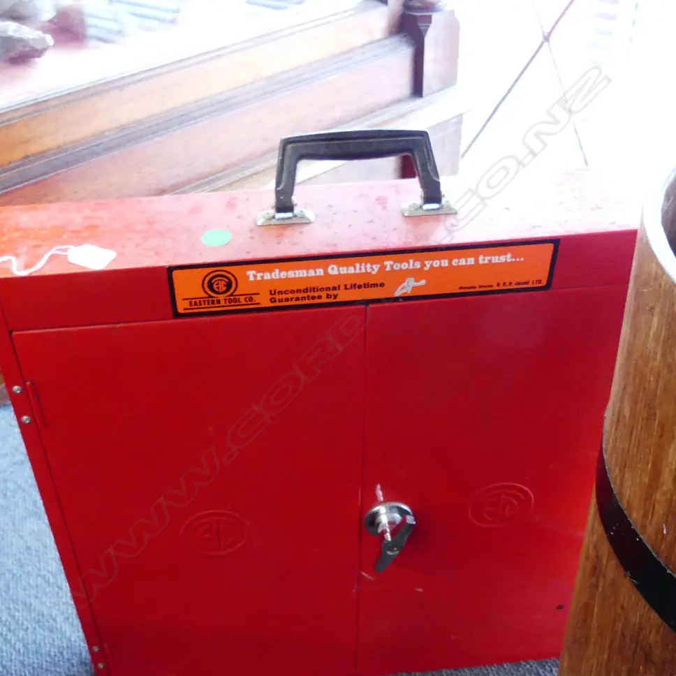 TOOL CHEST Image 1++