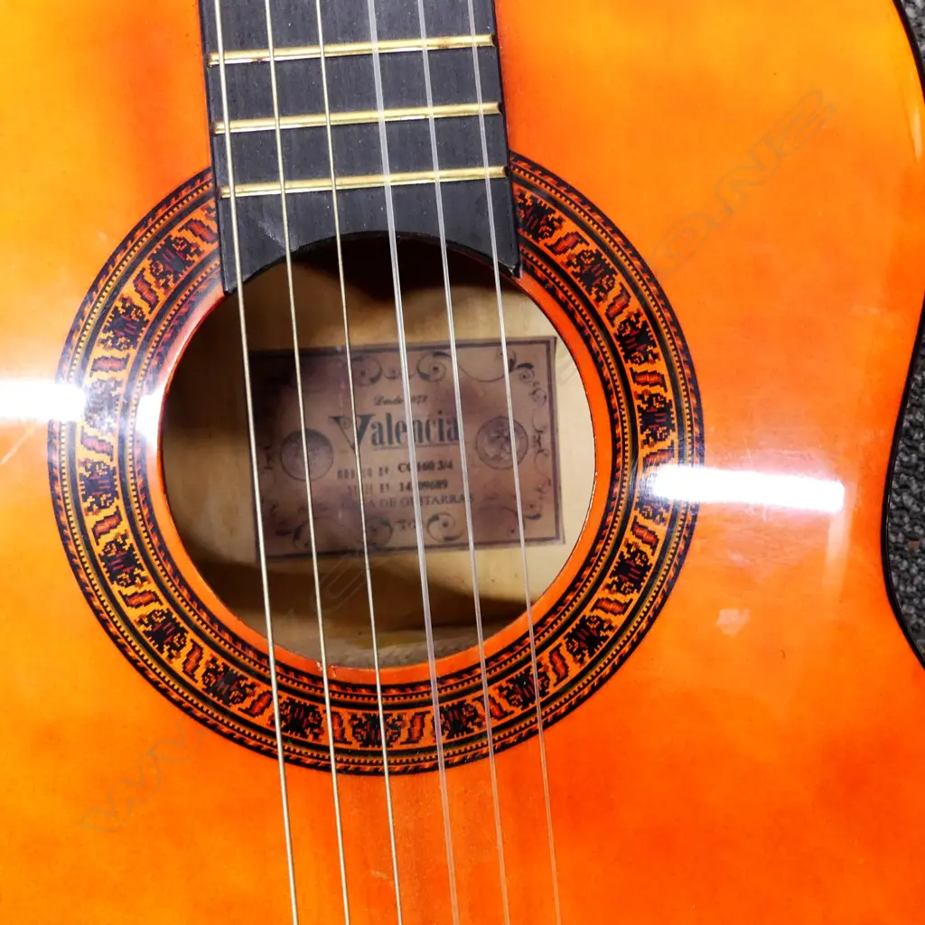 GUITAR  'VALENCIA' Image 1++
