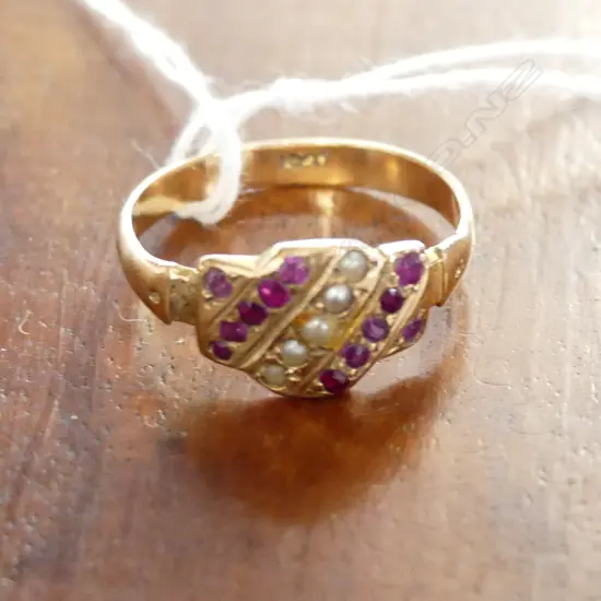 15CT RUBY & PEARL RING