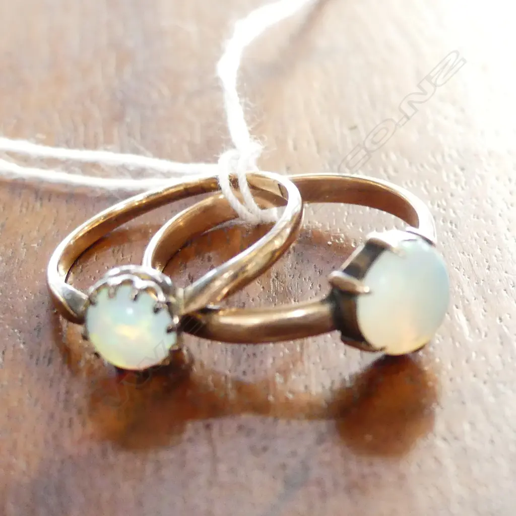 2 1920'S 9CT GOLD & OPAL RINGS Image 1++