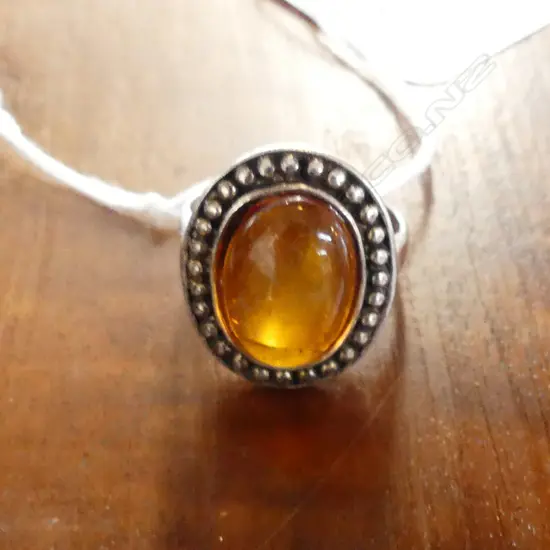 S/S RING AMBER STONE