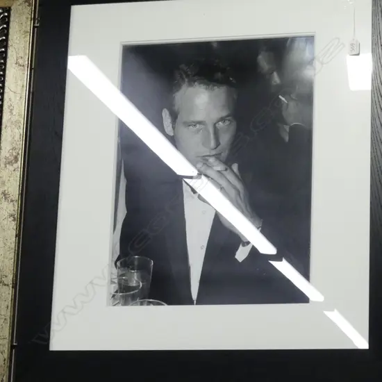 LG FRAMED B&W PHOTO - PAUL NEWMAN