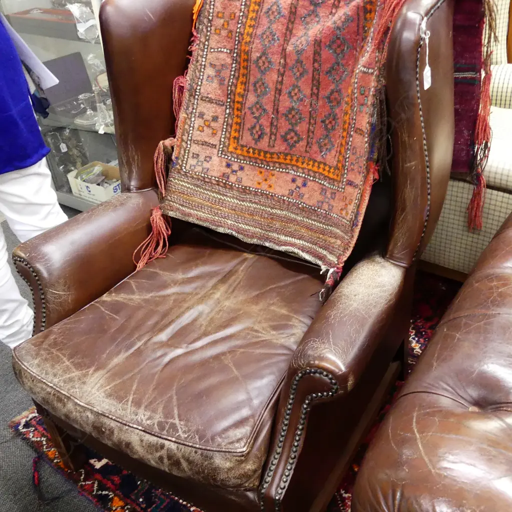 LEATHER WINGBACK Image 1++
