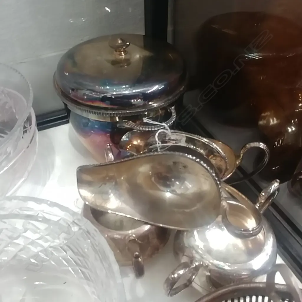 FIVE PIECES OF SILVER PLATE Image 1++