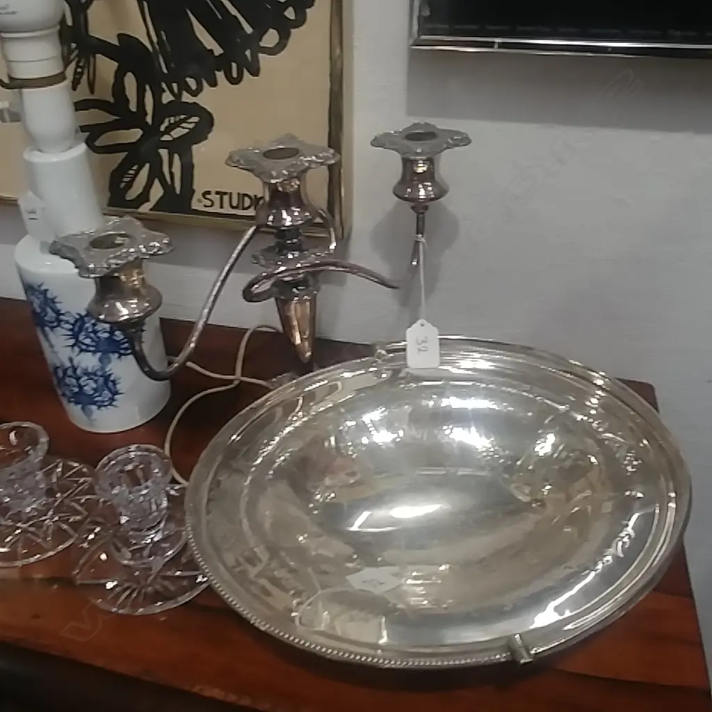 EP CANDELABRA & BASKET Image 1++