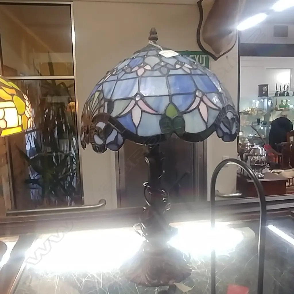 TIFFANY STYLE LAMP LEADLIGHT SHADE Image 1++