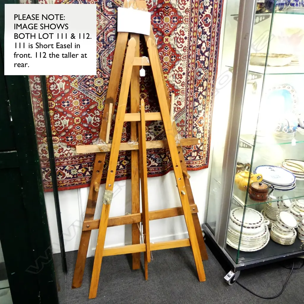 RIMU DISPLAY EASEL, H. 137CM Image 1++