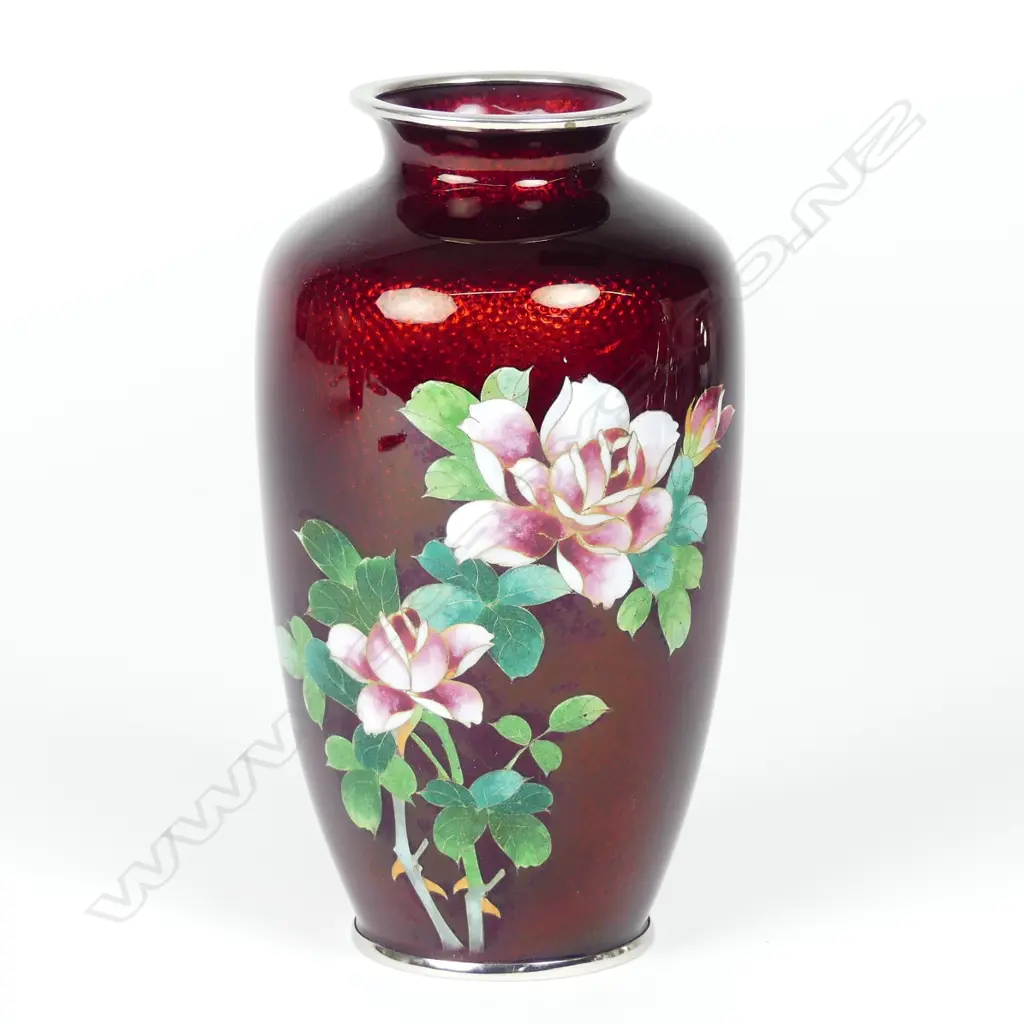 A fine quality Japanese deep rich red basse-taille baluster cloisonné vase Image 1++