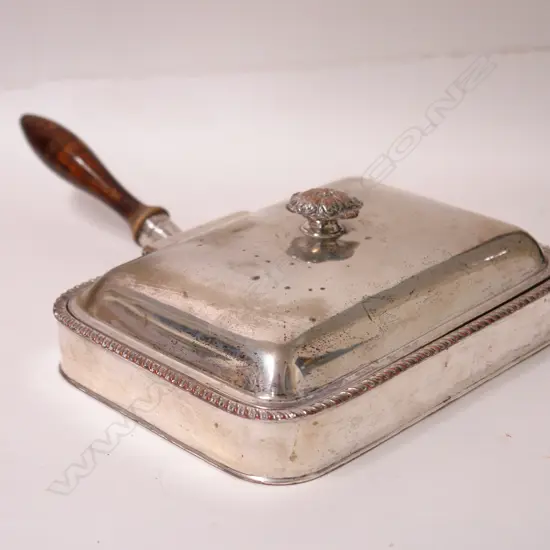 An early 20thC silver-plate chafing dish