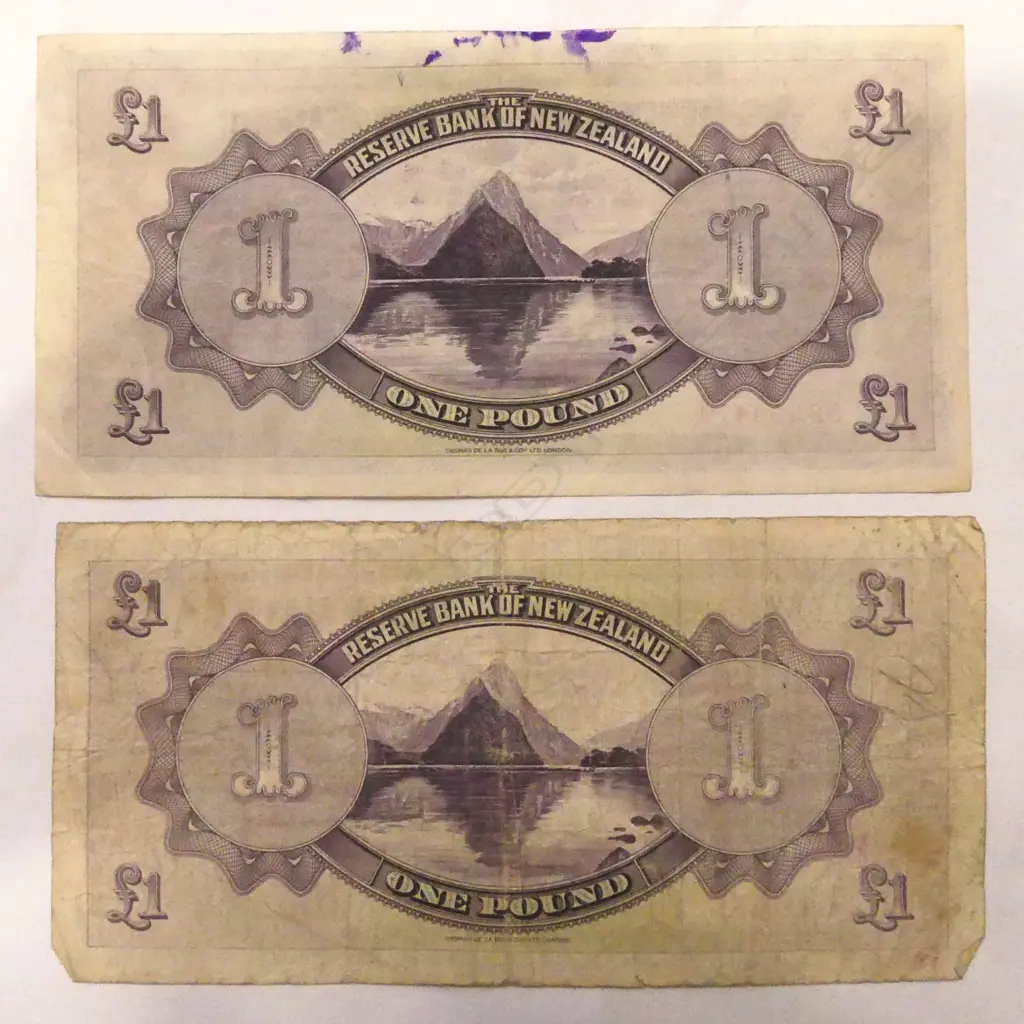 2 1934 1 POUND NOTES Image 1++