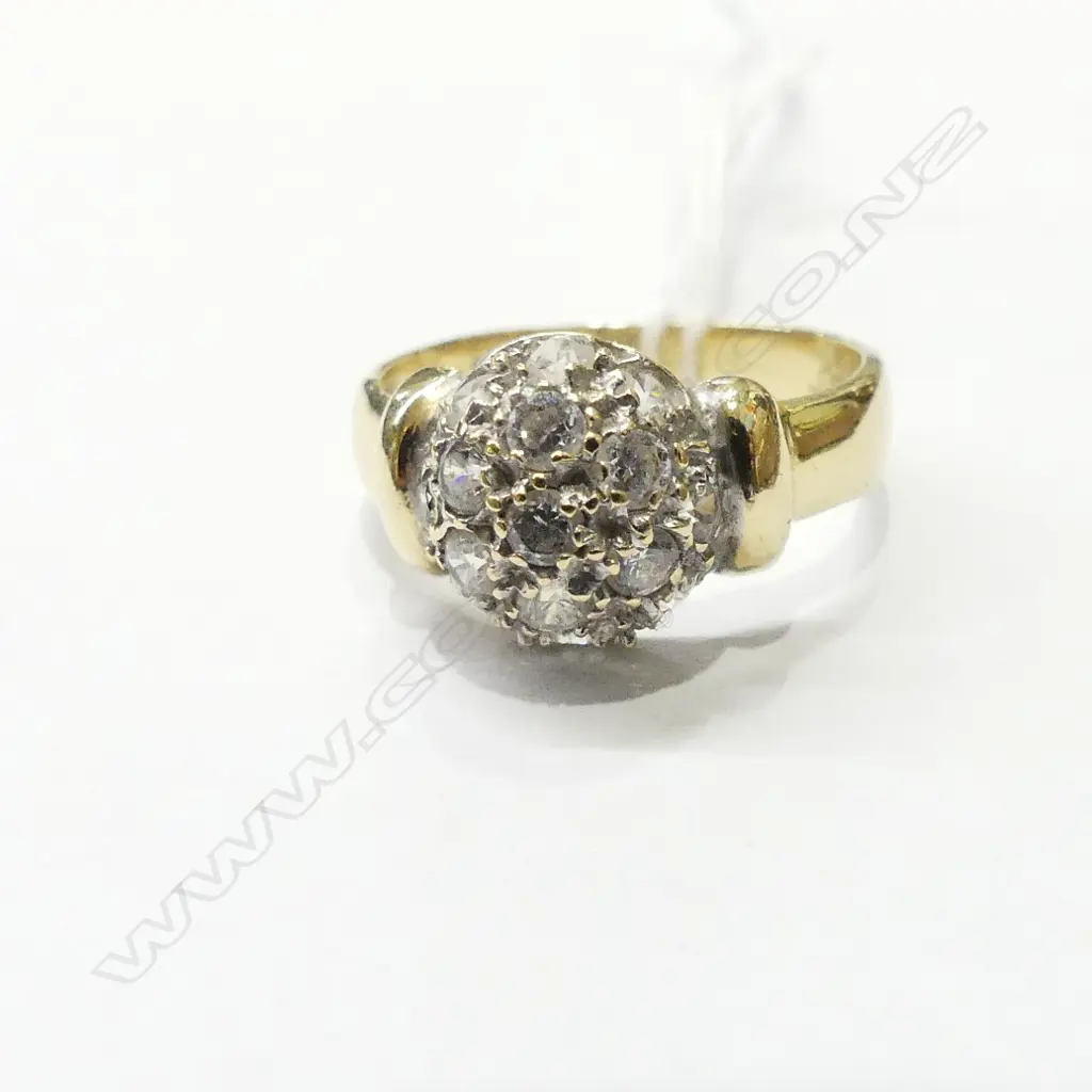 9CT DIAMOND CLUSTER RING 2.5GMS Image 1++