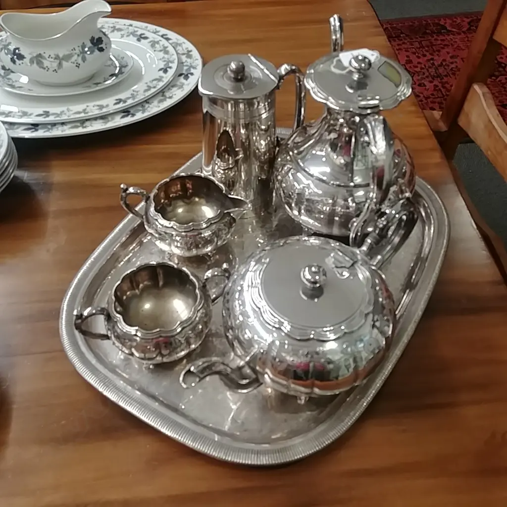 TRAY 4PC EP TEASET & JUG Image 1++