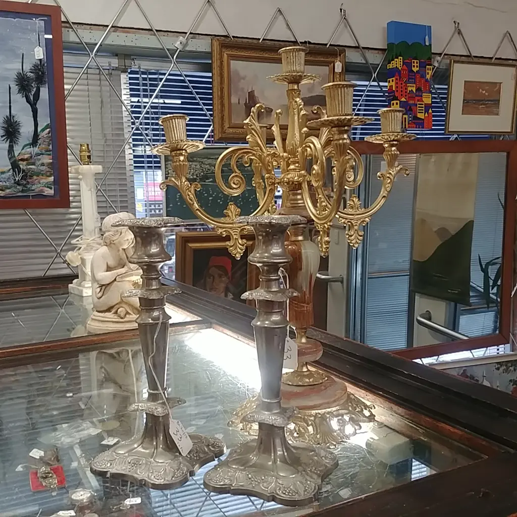 ONYX TABLE CANDALABRA & PR EP CANDLESTICKS Image 1++