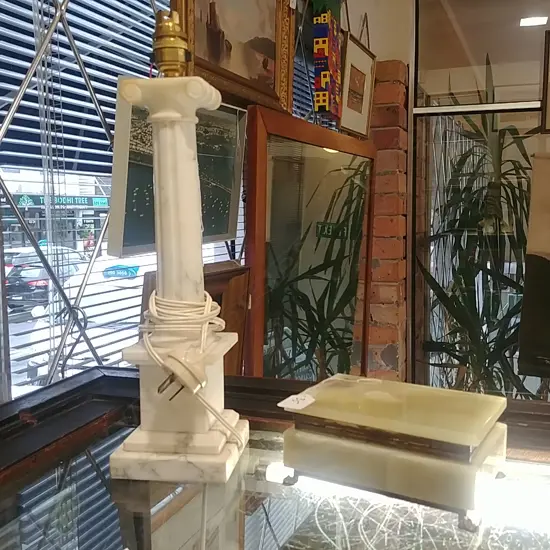MARBLE TABLE LAMP & ONYX CIGAR BOX