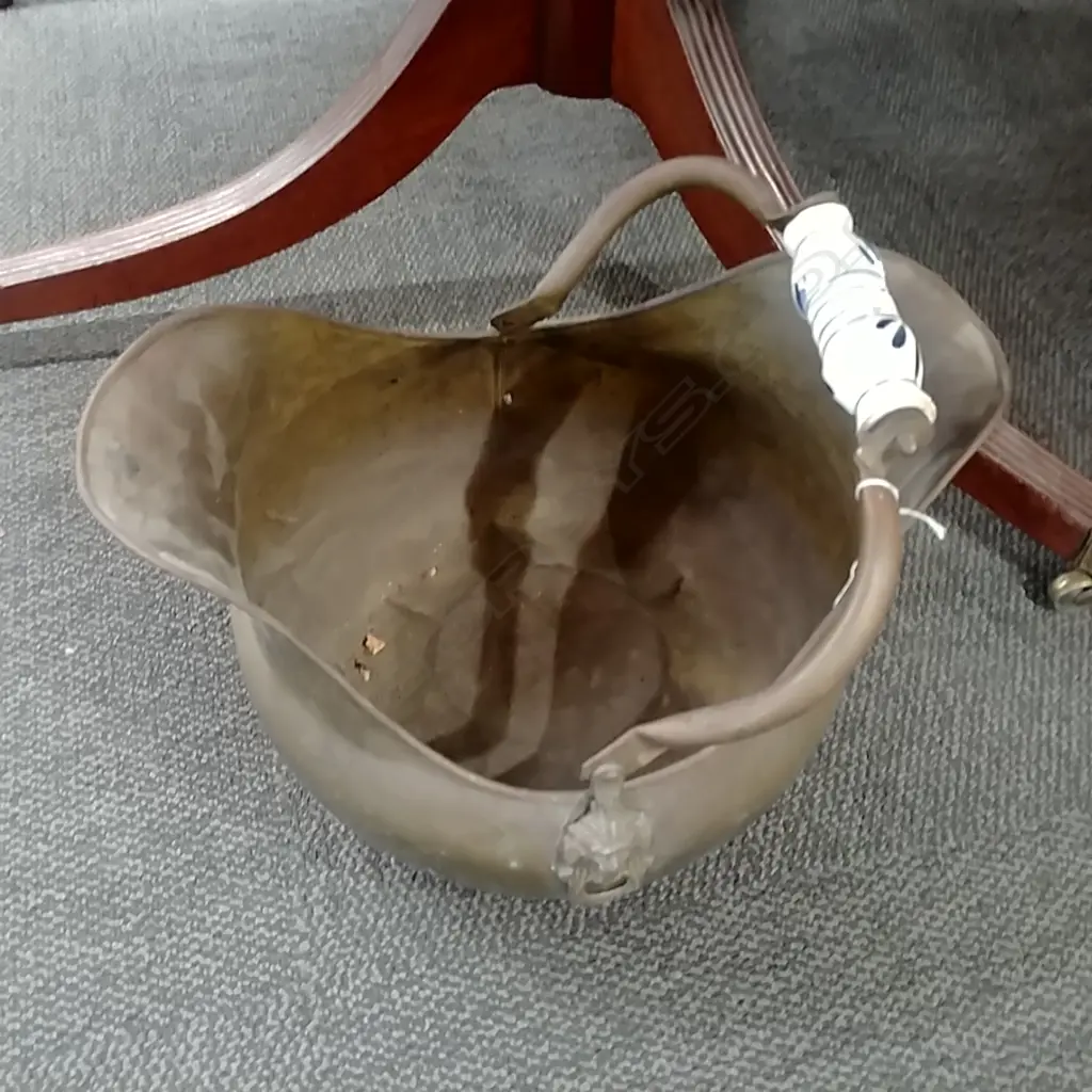 BRASS COAL SCUTTLE Image 1++