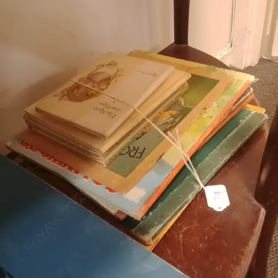 ASST CHILDRENS BOOKS