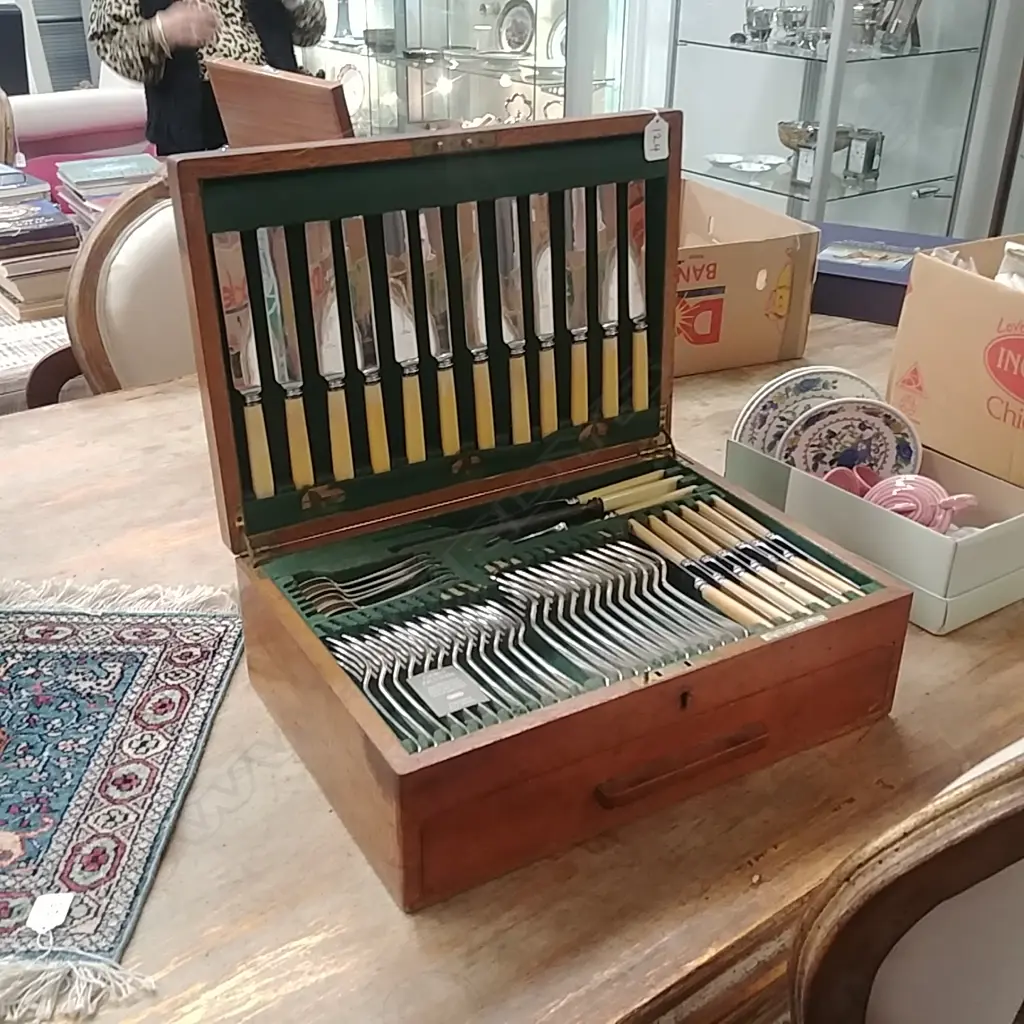 OAK CANTEEN CUTLERY  Image 1++